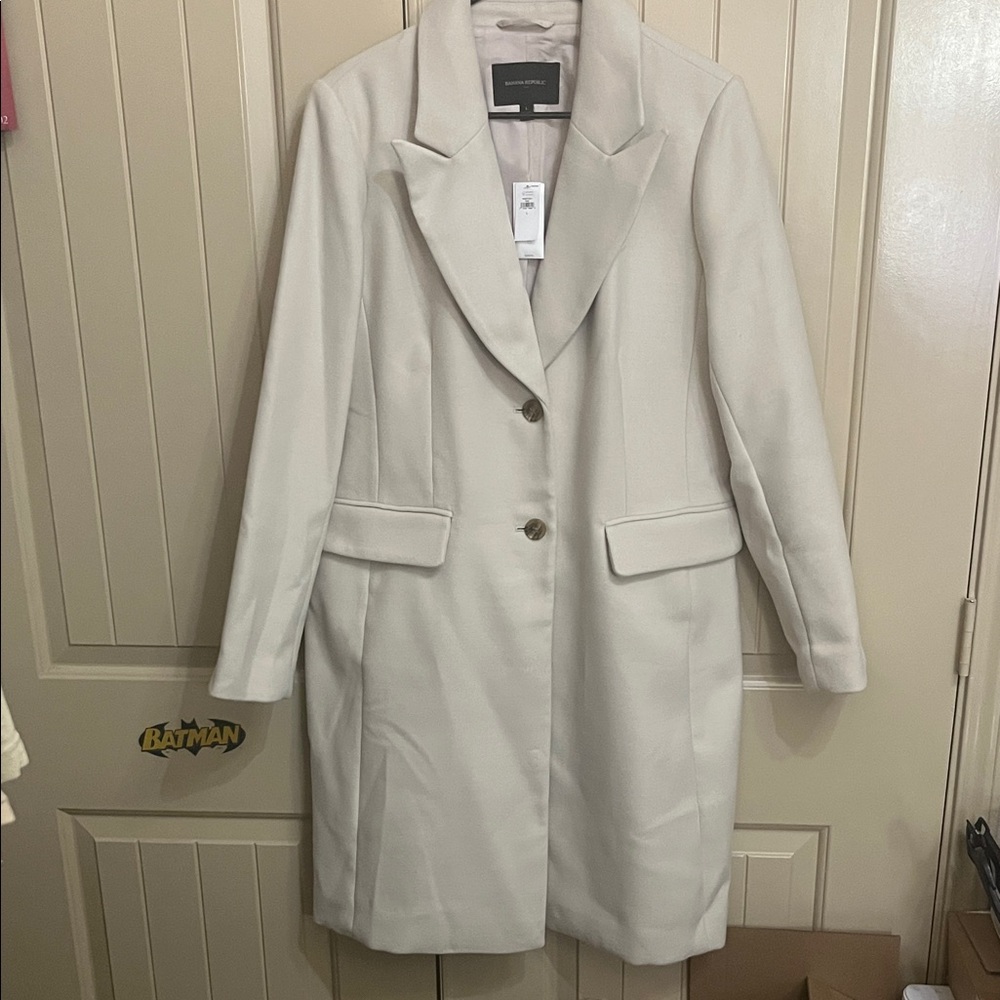 Banana Republic Cream Single-Breasted Tailored Blazer Coat